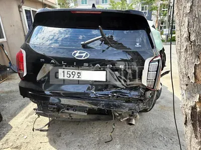 Photo 1 of 15: 2020 Hyundai Palisade, VIN KMHR381ABLU121623 — Korean insurance auction