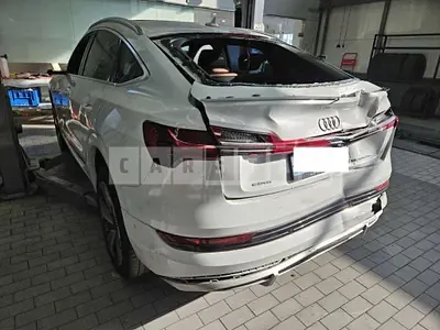 Photo 1 of 50: 2022 Audi e-tron Sportback 55 quattro — Korean insurance auction