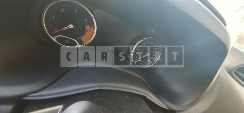 Photo 2 of 12: 2018 Jeep Zip Renegade — Korean insurance auction