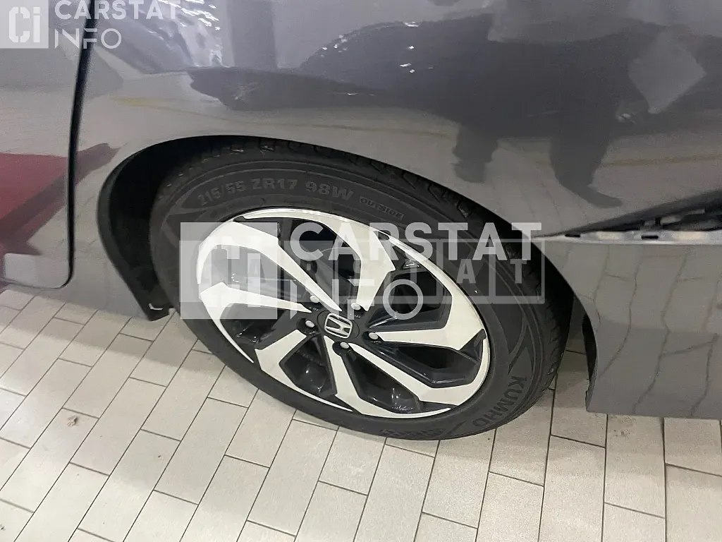 Photo 2 of 41: 2017 Honda Accord 2.4 — Korean insurance auction