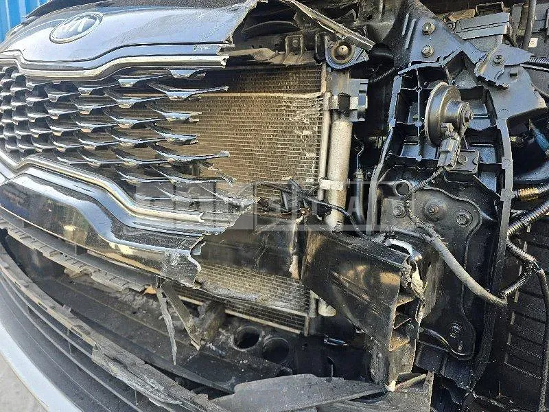 Photo 2 of 16: 2017 Kia Sportage — Korean insurance auction