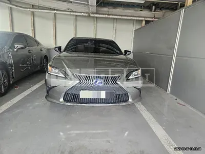 Photo 1 of 15: 2020 Lexus ES300h — Korean insurance auction
