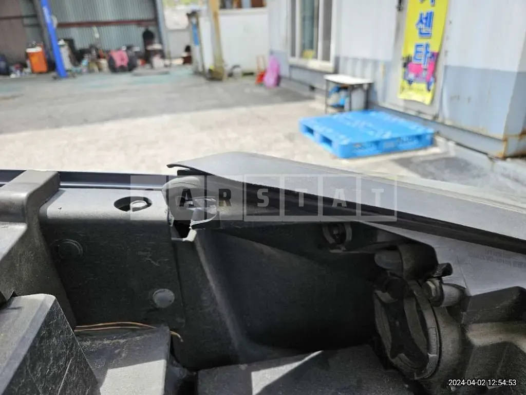 Photo 2 of 24: 2016 Kia Sportage, VIN KNAP6815GGK070543 — Korean insurance auction