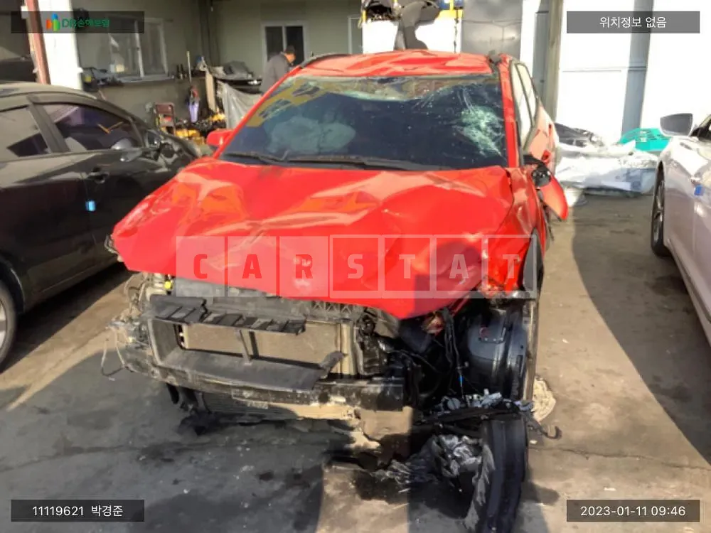 Photo 2 of 12: 2017 Hyundai Kona, VIN KMHK3816GJU005676 — Korean insurance auction