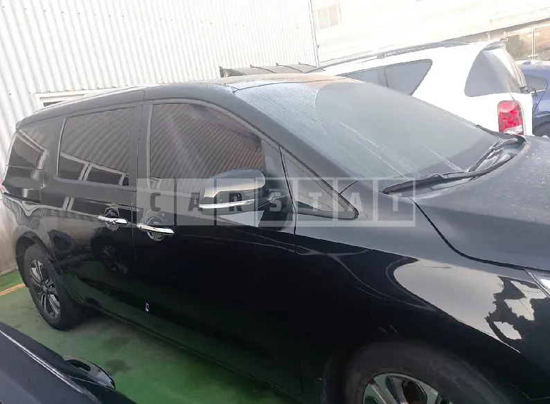 Photo 2 of 10: 2019 Kia Carnival, VIN KNAMB81ABKS484170 — Korean insurance auction