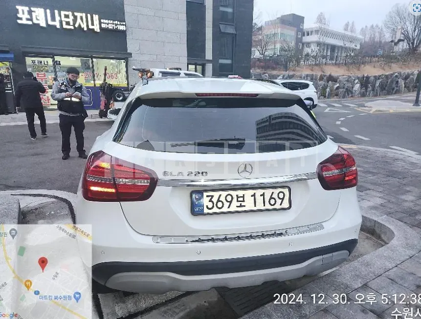Photo 2 of 8: 2018 Mercedes-Benz GLA220 — Korean insurance auction