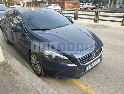 Photo 1 of 6: 2015 Volvo V40 D2, VIN YV1MV845BF2227192 — Korean insurance auction