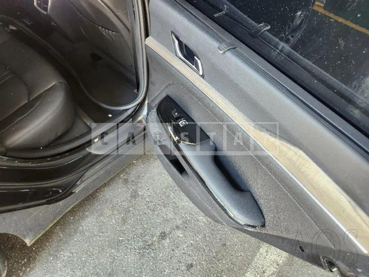 Photo 2 of 111: 2023 Kia K5, VIN KNAG341ABPA240352 — Korean insurance auction