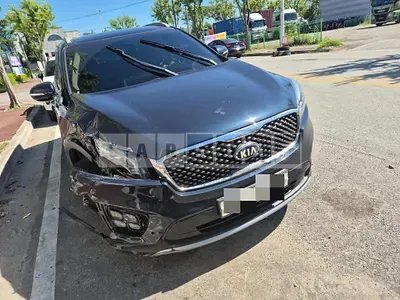 Photo 1 of 12: 2016 Kia Sorento 4WD, VIN KNAPK81ADHA289221 — Korean insurance auction