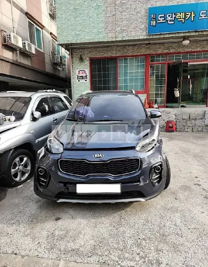 Photo 2 of 20: 2017 Kia Sportage, VIN KNAPN813BHK298809 — Korean insurance auction