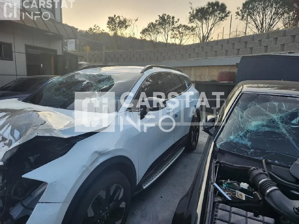 Photo 2 of 17: 2022 Kia Sportage 2.0 — Korean insurance auction
