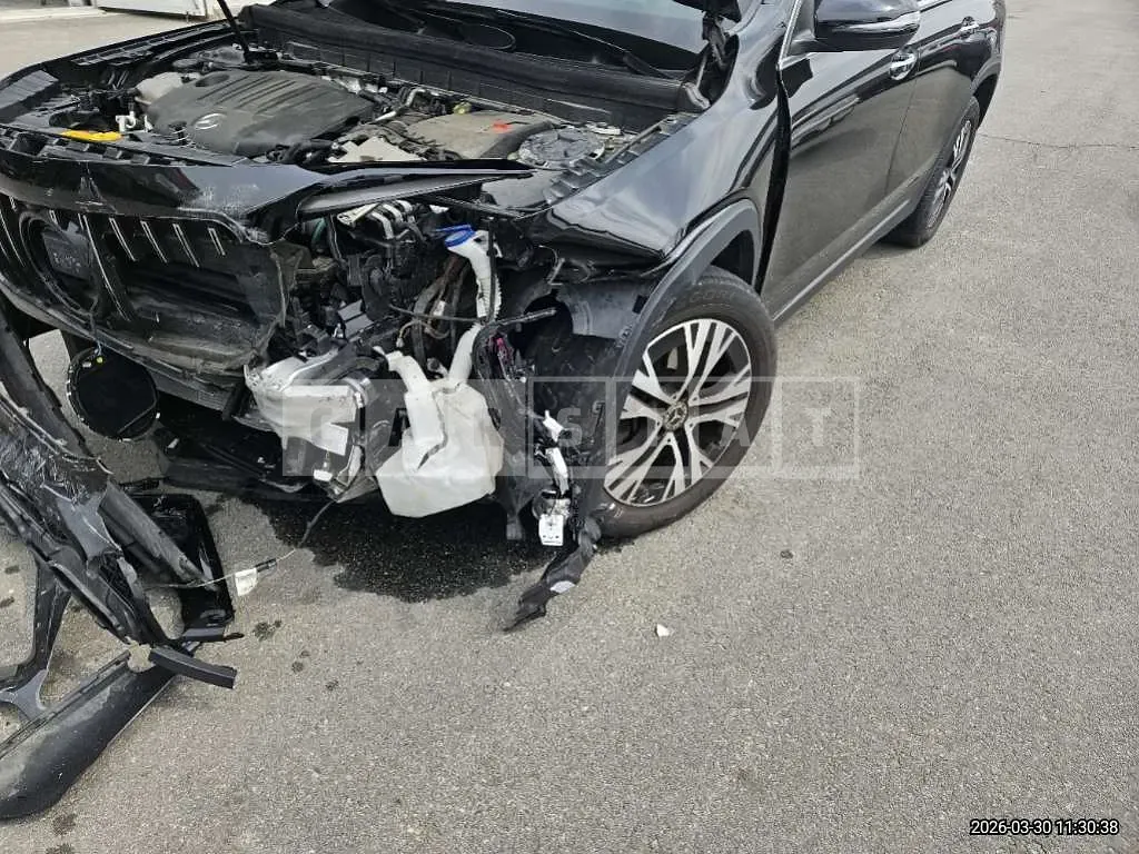 Photo 2 of 71: 2024 Mercedes-Benz GLB200 d — Korean insurance auction