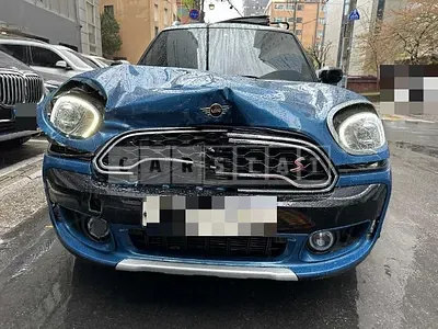 Photo 1 of 13: 2020 MINI Cooper S Countryman ALL4, VIN WMWYX7101L3M24373 — Korean insurance auction