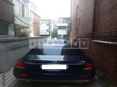 Photo 1 of 3: 2019 Mercedes-Benz E300 4Matic, VIN WDDZF4KB2KA671667 — Korean insurance auction