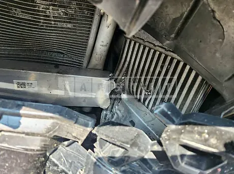 Photo 2 of 12: 2021 Kia Sorento, VIN KNARL81BGMA085578 — Korean insurance auction