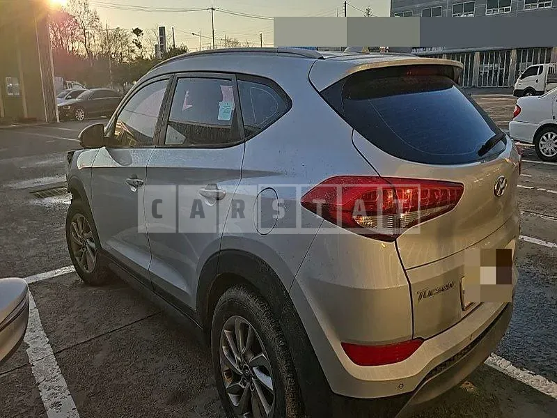 Photo 2 of 8: 2015 Hyundai Tucson 4WD — Korean insurance auction