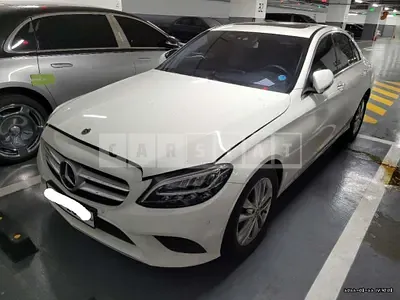 Photo 1 of 13: 2019 Mercedes-Benz C220 d, VIN WDDWF1EB7KR465856 — Korean insurance auction