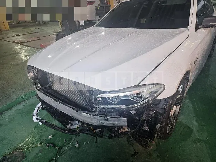 Photo 2 of 23: 2015 BMW 520d, VIN WBA5E5108GG069830 — Korean insurance auction