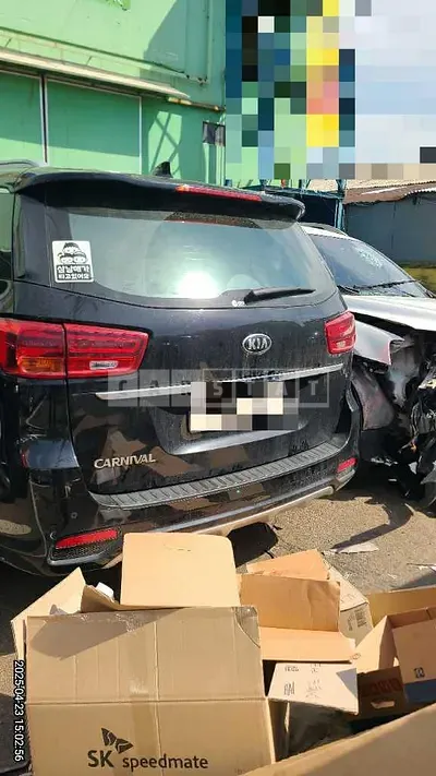 Photo 1 of 20: 2020 Kia Carnivals — Korean insurance auction