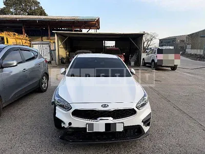 Photo 1 of 25: 2019 Kia Kz — Korean insurance auction