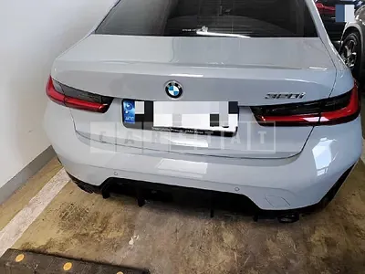 Photo 1 of 9: 2023 BMW 320i, VIN WBA61FS00PFN83293 — Korean insurance auction