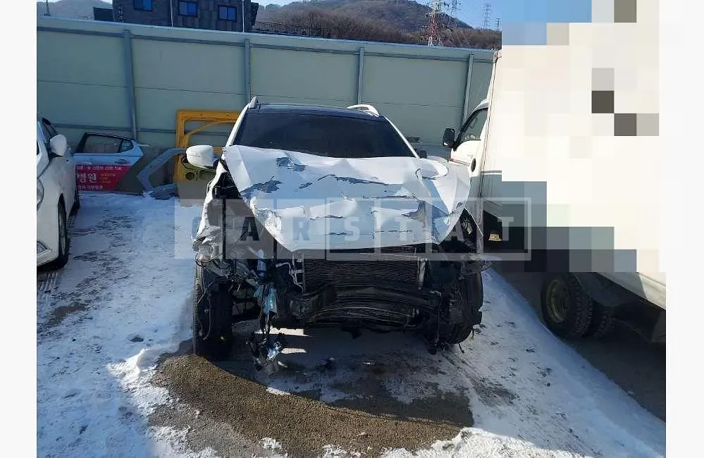Photo 2 of 10: 2014 Hyundai Tucson ix — Korean insurance auction