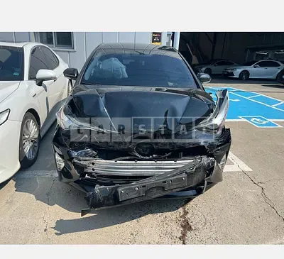 Photo 1 of 17: 2018 Toyota Prius — Korean insurance auction