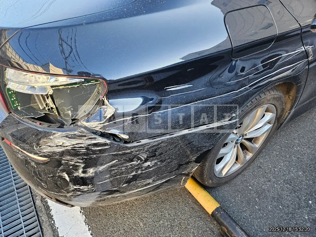 Photo 2 of 22: 2015 BMW 520d — Korean insurance auction