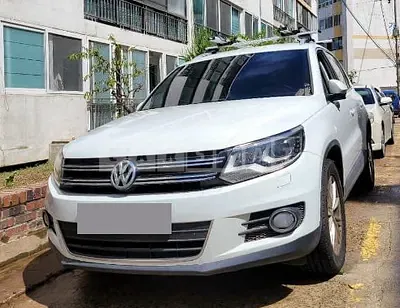Photo 1 of 21: 2015 Volkswagen Tiguan 2.0 TDI Blue Motion, VIN WVGZZZ5NZFW551985 — Korean insurance auction