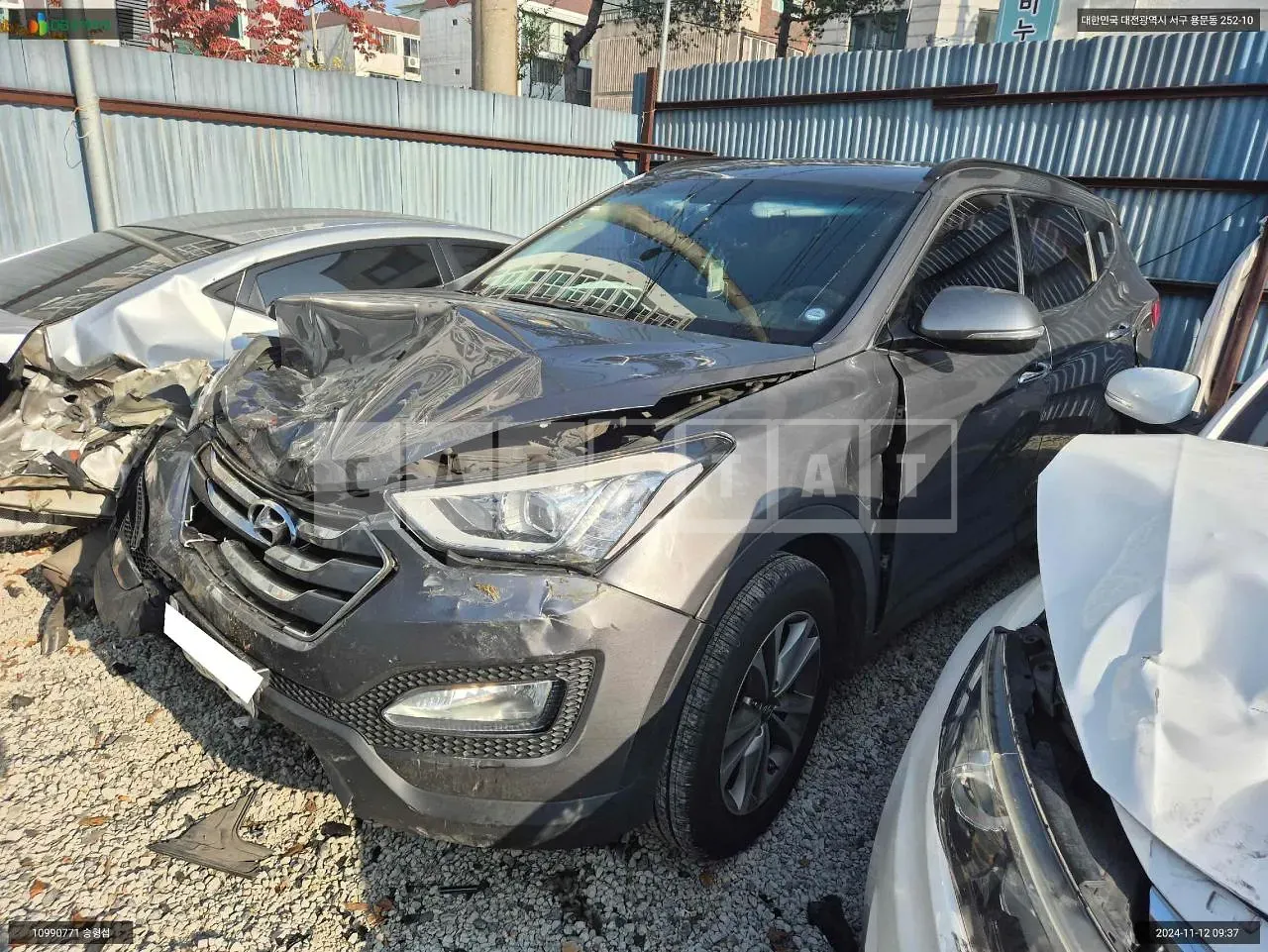 Photo 2 of 21: 2015 Hyundai Santa Fe, VIN KMHSW81UBFU506069 — Korean insurance auction