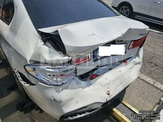 Photo 2 of 9: 2017 BMW 520d xDrive — Korean insurance auction