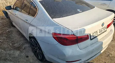 Photo 2 of 6: 2018 BMW 520d, VIN WBAJC3100JWE63489 — Korean insurance auction