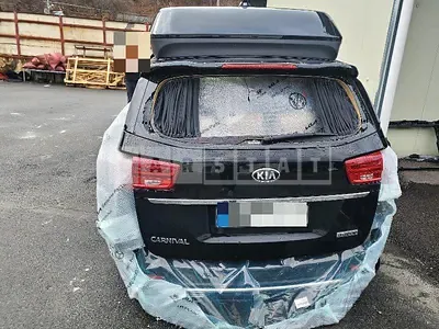 Photo 1 of 30: 2020 Kia Carnivals, VIN KNAME81ABLS654300 — Korean insurance auction