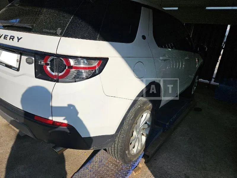 Photo 2 of 30: 2017 Land Rover Discovery Sport 2.0d, VIN SALCA2BN5HH669515 — Korean insurance auction