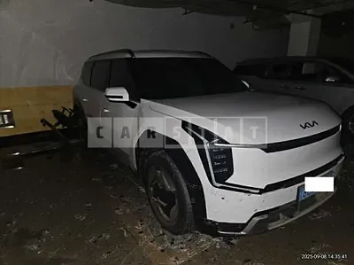 Photo 1 of 14: 2024 Kia EV9 — Korean insurance auction