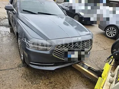 Photo 1 of 9: 2020 Genesis G90 — Korean insurance auction