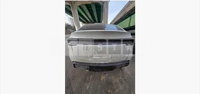 Photo 1 of 8: 2025 Tesla Model Y Long Range — Korean insurance auction