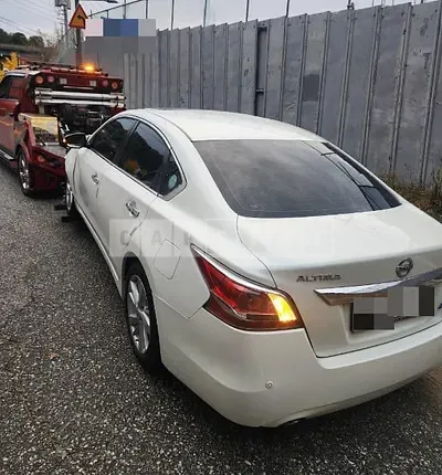 Photo 1 of 8: 2014 Nissan Altima — Korean insurance auction