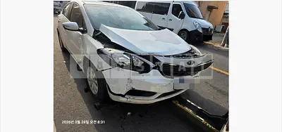 Photo 1 of 10: 2015 Kia Kz — Korean insurance auction