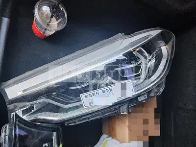 2018 (Parts) BMW 530i headlamp