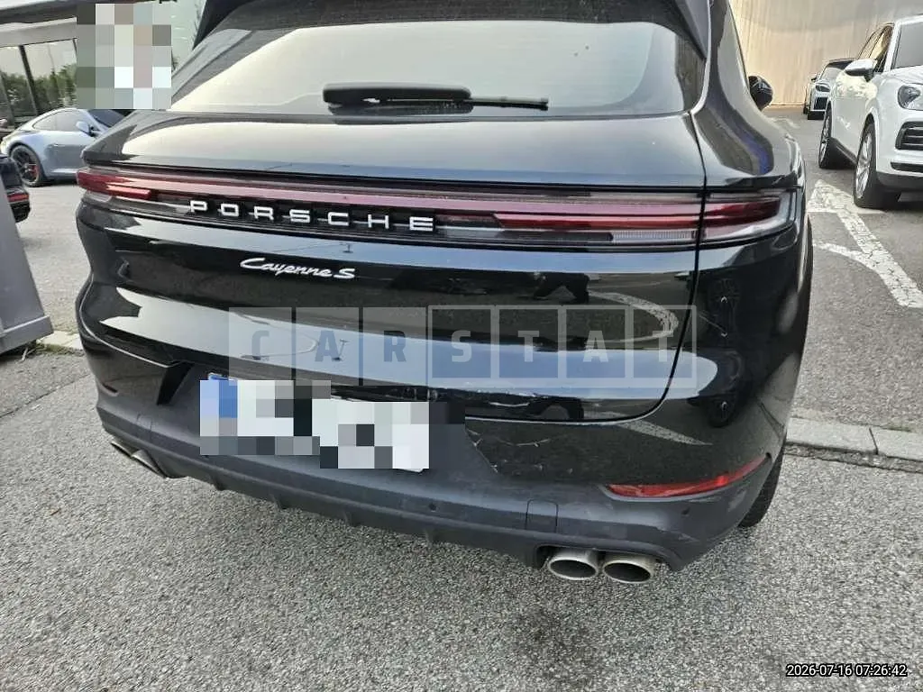 Photo 2 of 51: 2025 Porsche Cayenne S E-Hybrid — Korean insurance auction
