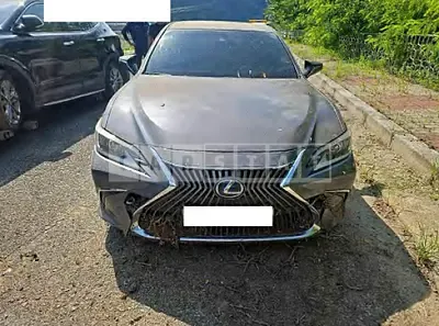 Photo 1 of 13: 2019 Lexus ES300h — Korean insurance auction