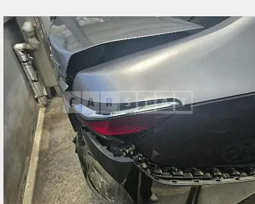 Photo 2 of 19: 2023 BMW i7 xDrive60 Electric Car — Korean insurance auction