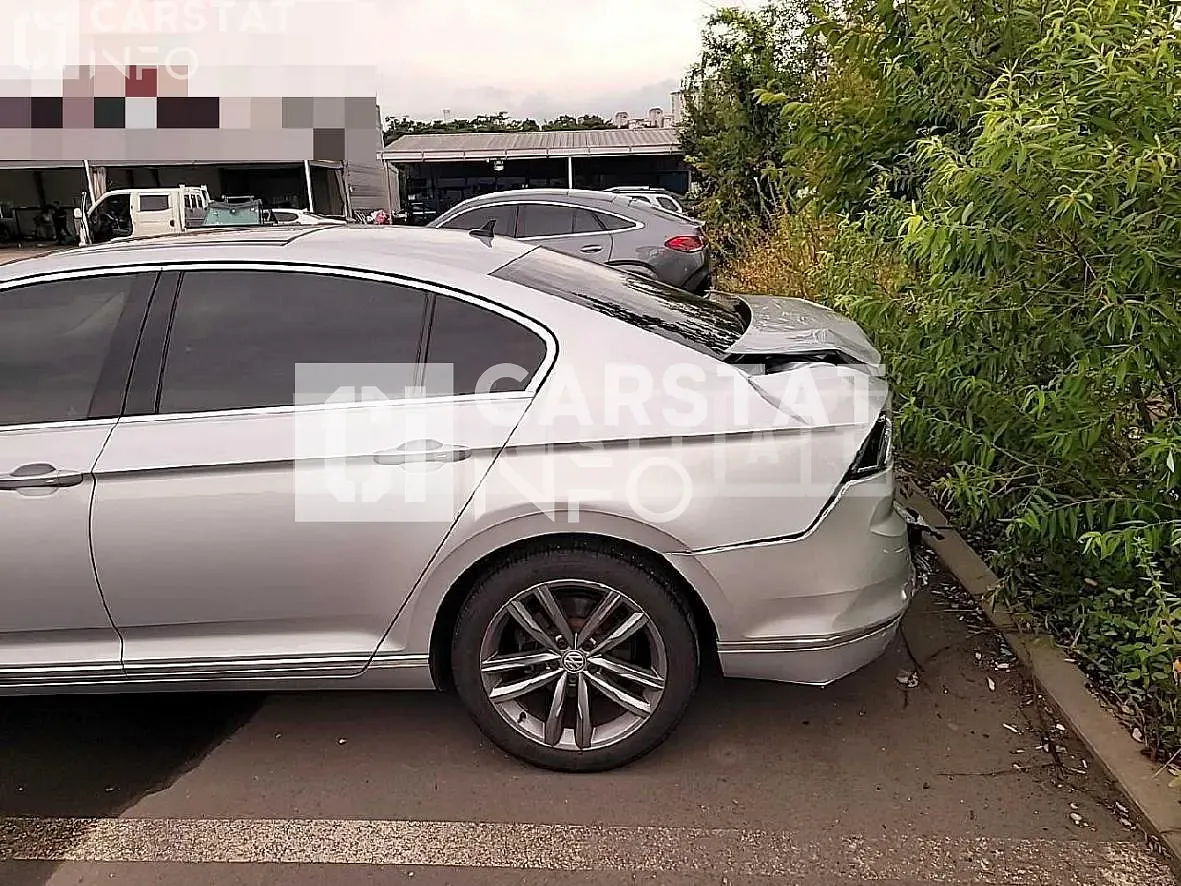 Photo 2 of 17: 2018 Volkswagen Passat GT 2.0TDI, VIN WVWZZZ3CZJE175570 — Korean insurance auction