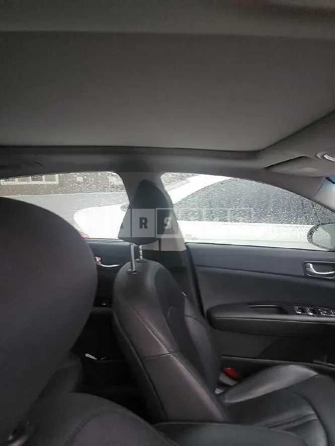 Photo 2 of 5: 2016 Kia K5, VIN KNAGU417GGA093877 — Korean insurance auction