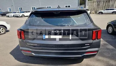 Photo 1 of 67: 2024 Kia Sorento Hybrid 4WD — Korean insurance auction