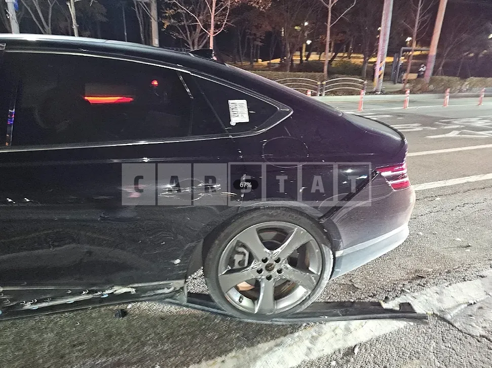 Photo 2 of 4: 2021 Genesis G80 — Korean insurance auction