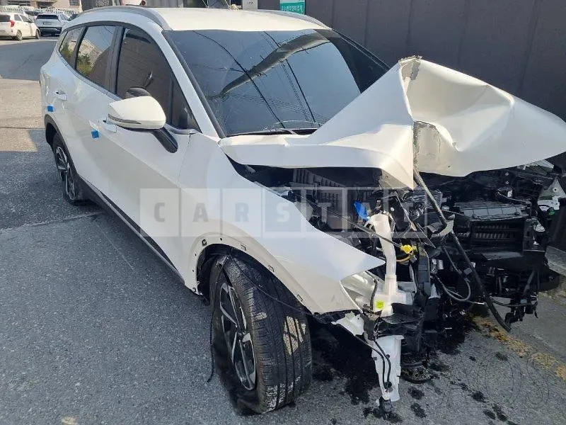 Photo 2 of 15: 2024 Kia Sportage — Korean insurance auction