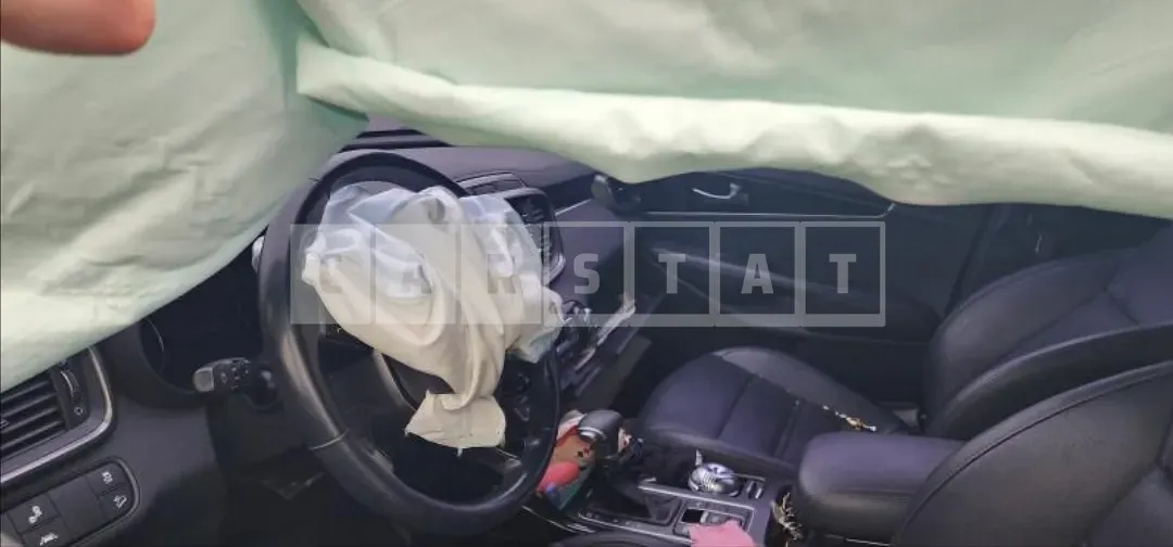 Photo 2 of 19: 2018 Kia Sorento — Korean insurance auction