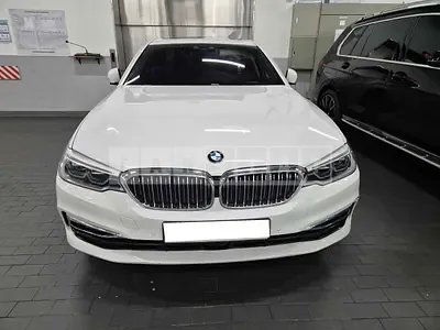 Photo 1 of 21: 2018 BMW 520i, VIN WBAJK7102JBH23585 — Korean insurance auction